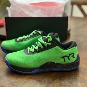 Women's TYR - CXT-2 Elite Carbon Trainer Sz 9 (lime)